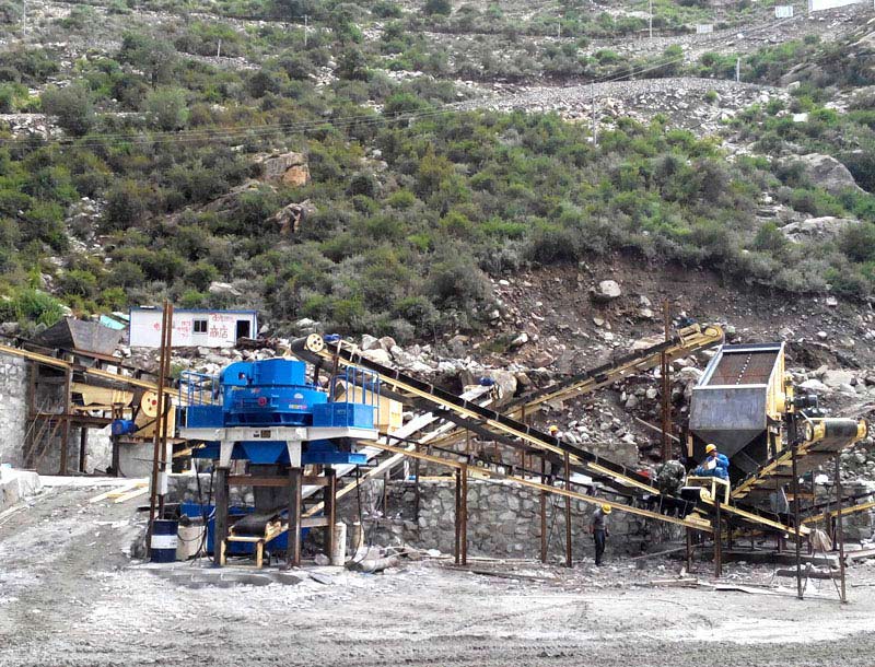 湖南石英石破碎現場